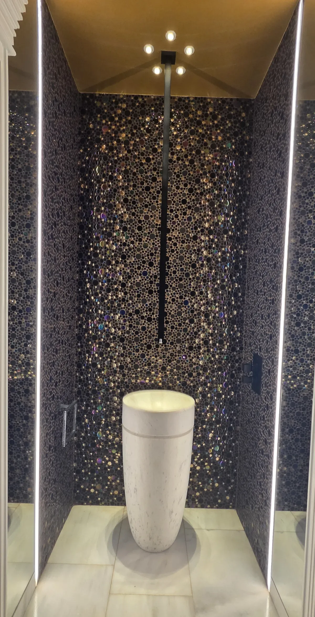 Diseño iluminación lavabo